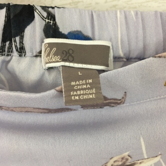 Chelsea 28 Bell sleeve off the shoulder Top - Picture 6 of 7